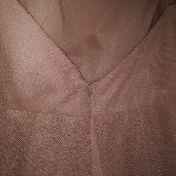 Monique Lhuillier bridesmaid dress size 6 - Picture 5 of 8